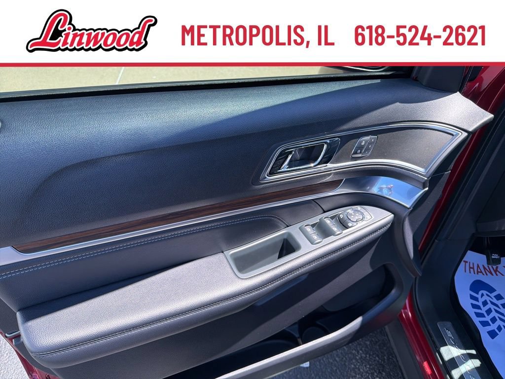Used 2019 Ford Explorer Limited w/ Ford Safe & Smart Package AWD/4WD image 15