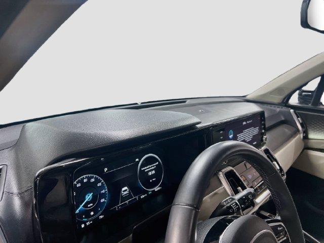 Certified 2023 Kia Sorento SX FWD image 9