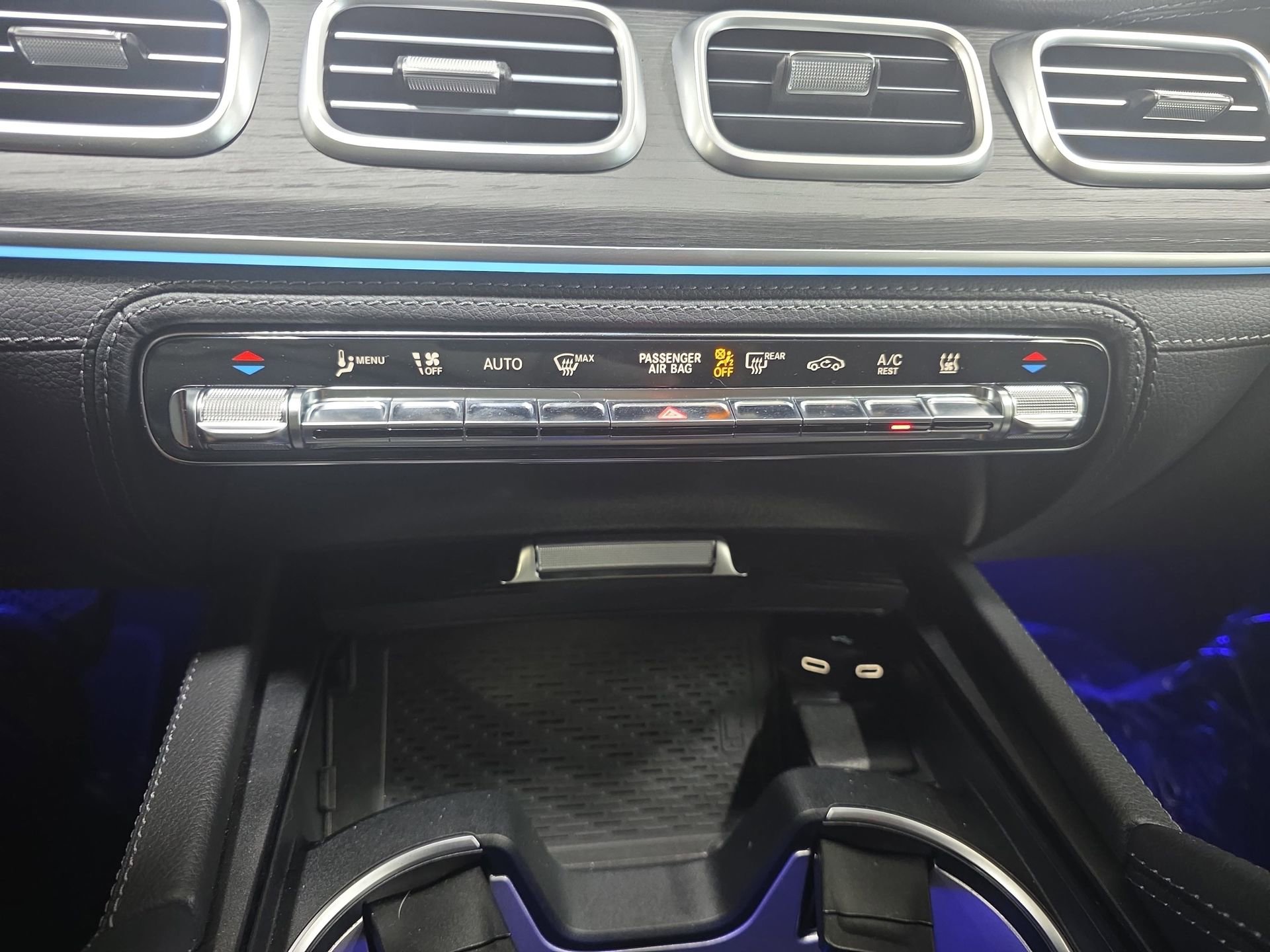 Used 2024 Mercedes-Benz GLE 450e 4MATIC image 24