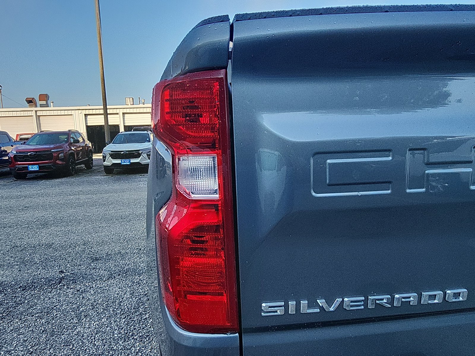 Used 2022 Chevrolet Silverado 1500 LT AWD/4WD image 10