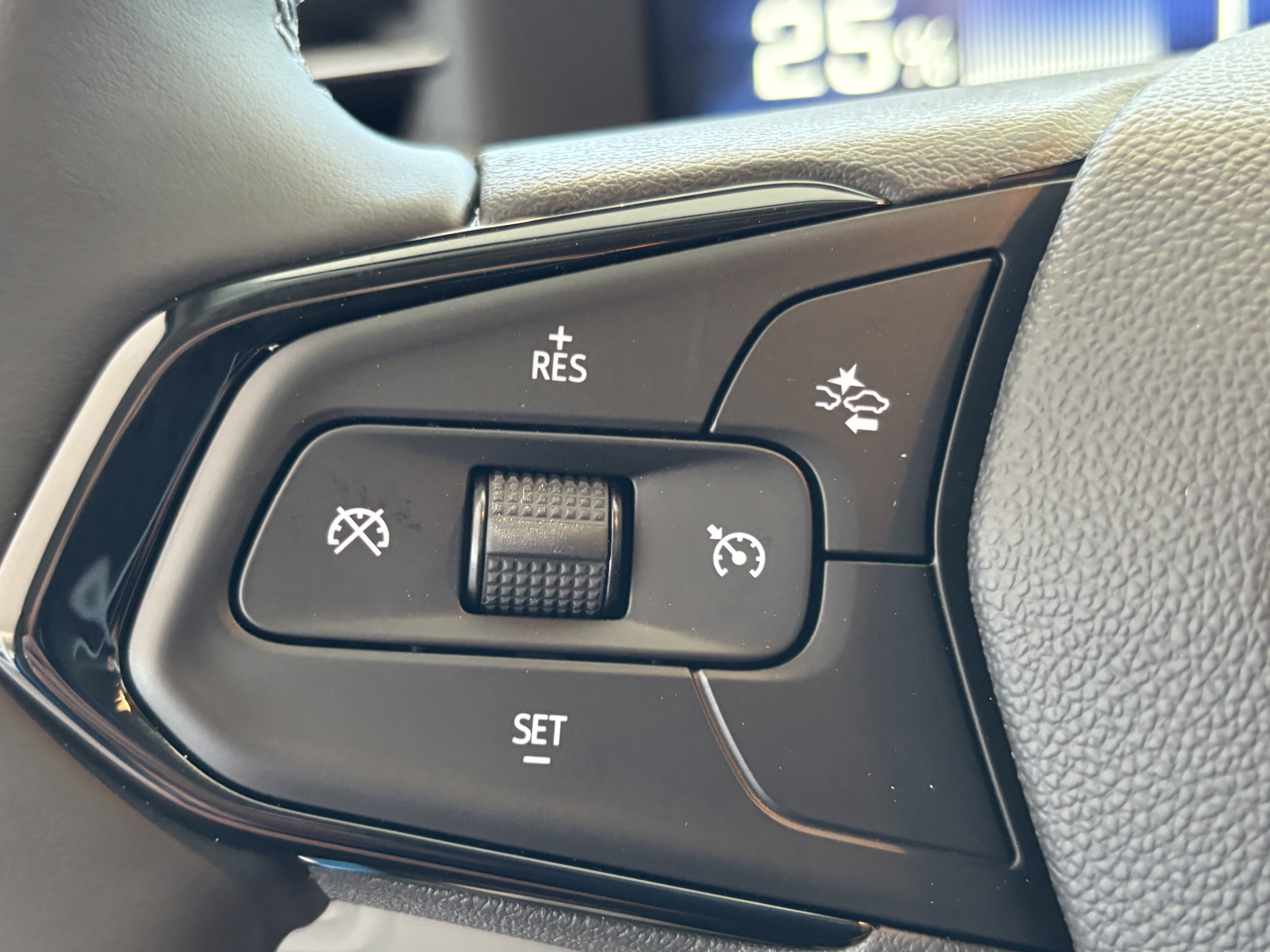 New 2027 Chevrolet Bolt LT w/ Comfort Package FWD image 10