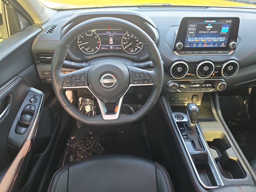 Used 2024 Nissan Sentra SR w/ SR Premium Package FWD image 9