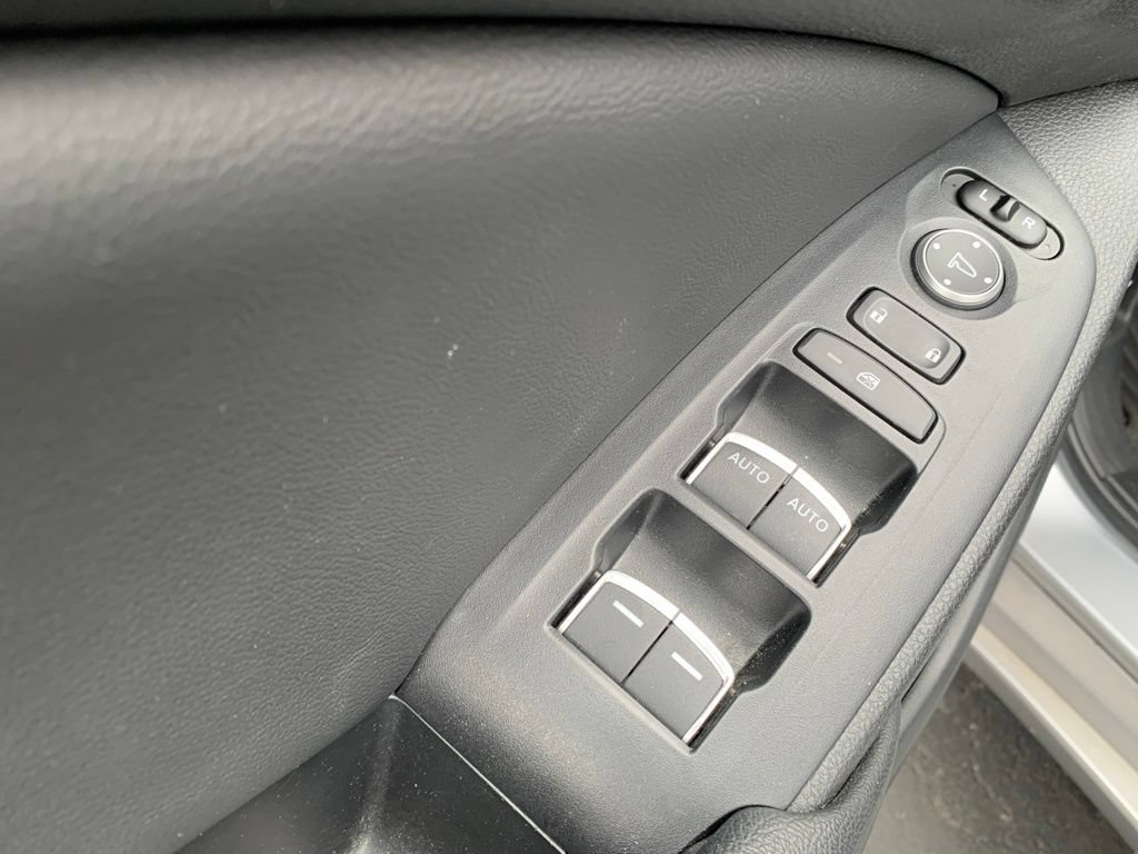 Used 2020 Honda Accord LX image 29