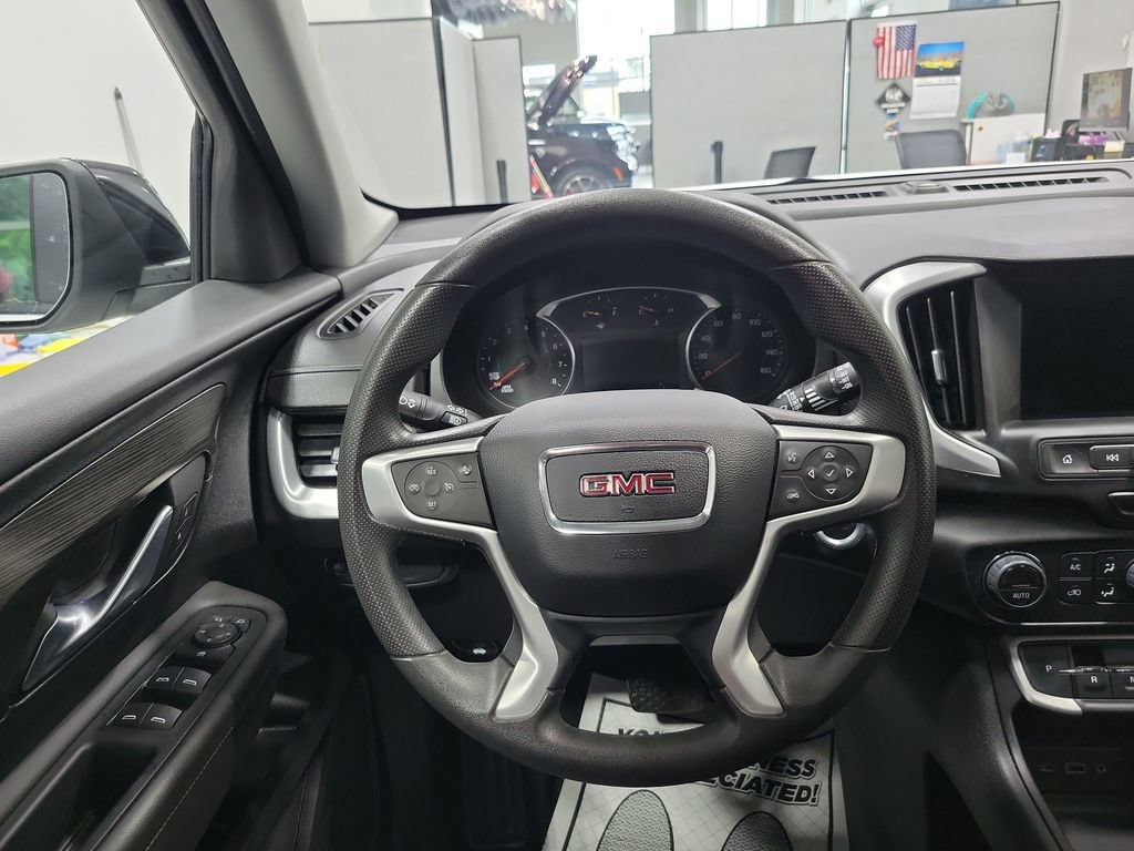 Used 2023 GMC Terrain SLE w/ Driver Convenience Package AWD/4WD image 30
