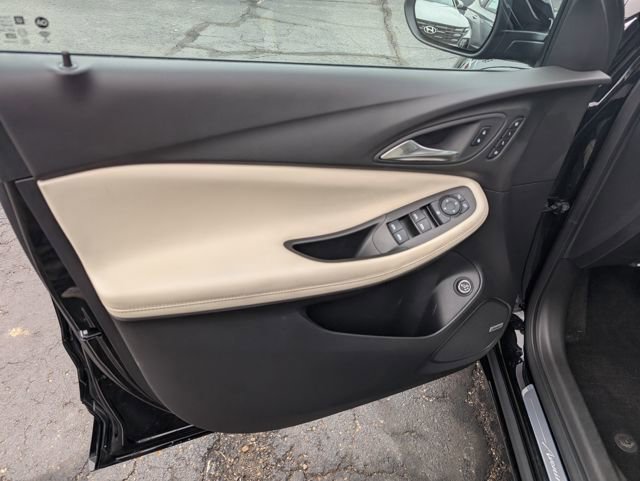 Used 2024 Buick Encore GX Avenir w/ Avenir Technology Package image 14