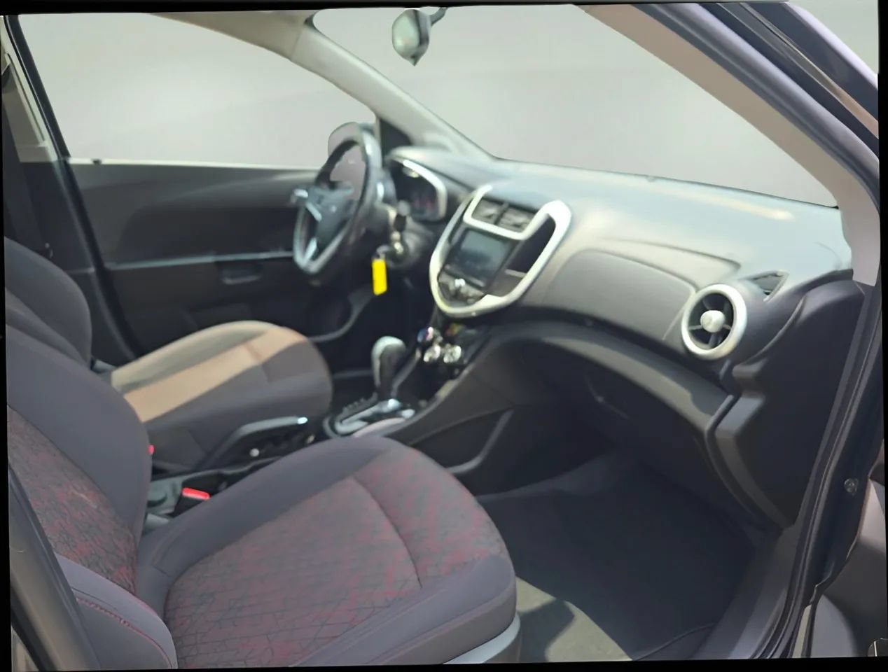 Used 2020 Chevrolet Sonic LT w/ RS Package FWD image 21