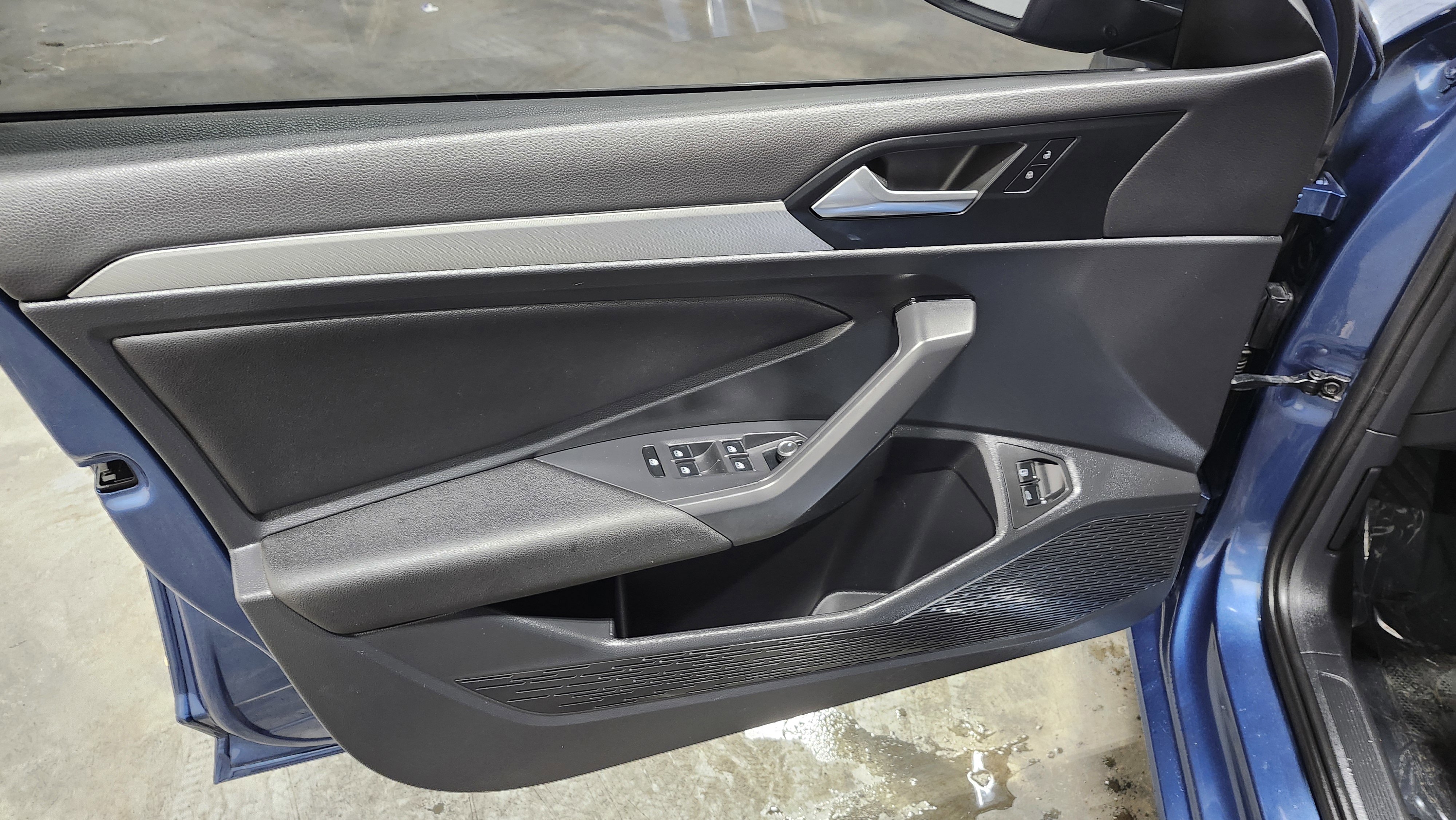 Used 2021 Volkswagen Jetta S image 21