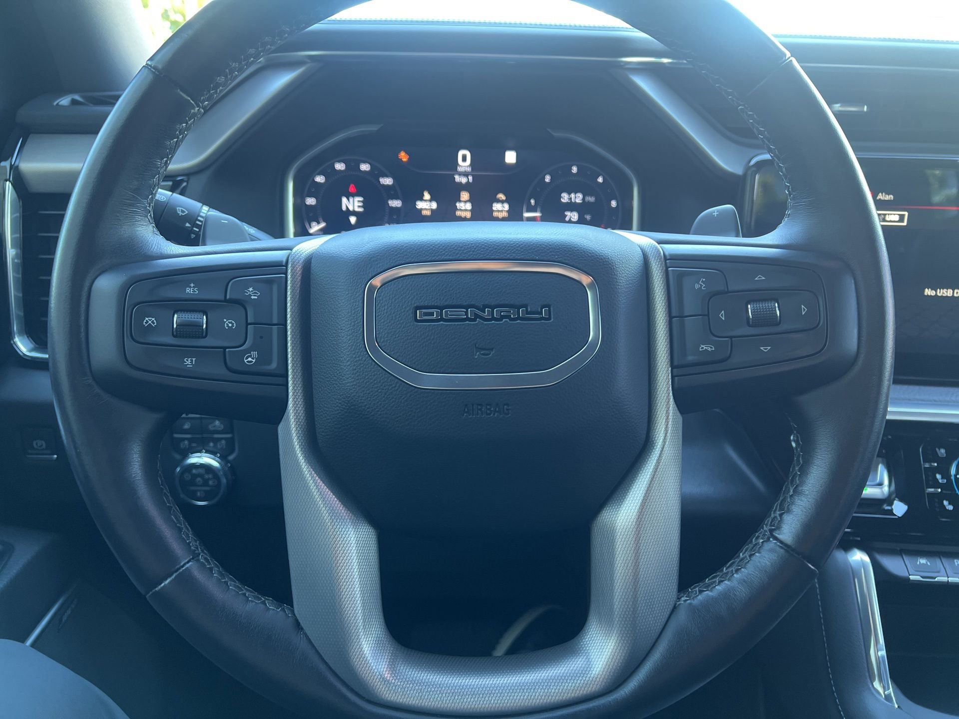 Used 2022 GMC Sierra 1500 Denali image 18