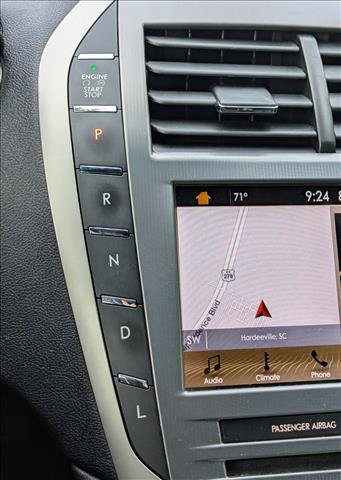 Used 2019 Lincoln MKZ Reserve w/ Luxury Package FWD image 13