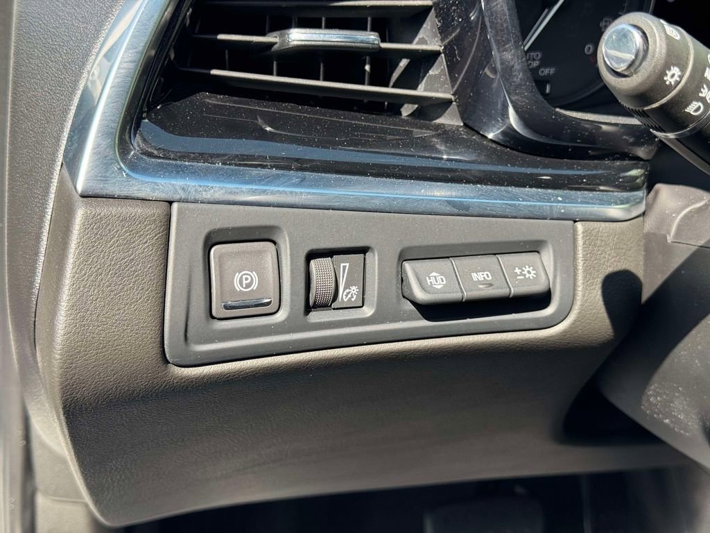 Used 2023 Cadillac XT6 Premium Luxury w/ Technology Package image 31