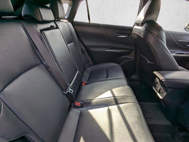 Used 2024 Toyota Venza XLE image 18