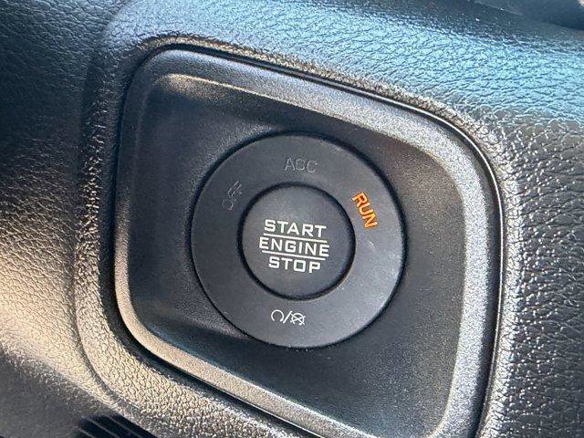 Used 2025 Jeep Gladiator Sport AWD/4WD image 31