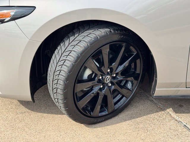 Used 2024 MAZDA MAZDA3 s FWD image 8