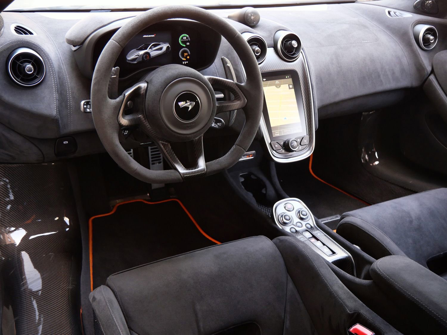 Used 2019 McLaren 600LT RWD image 8
