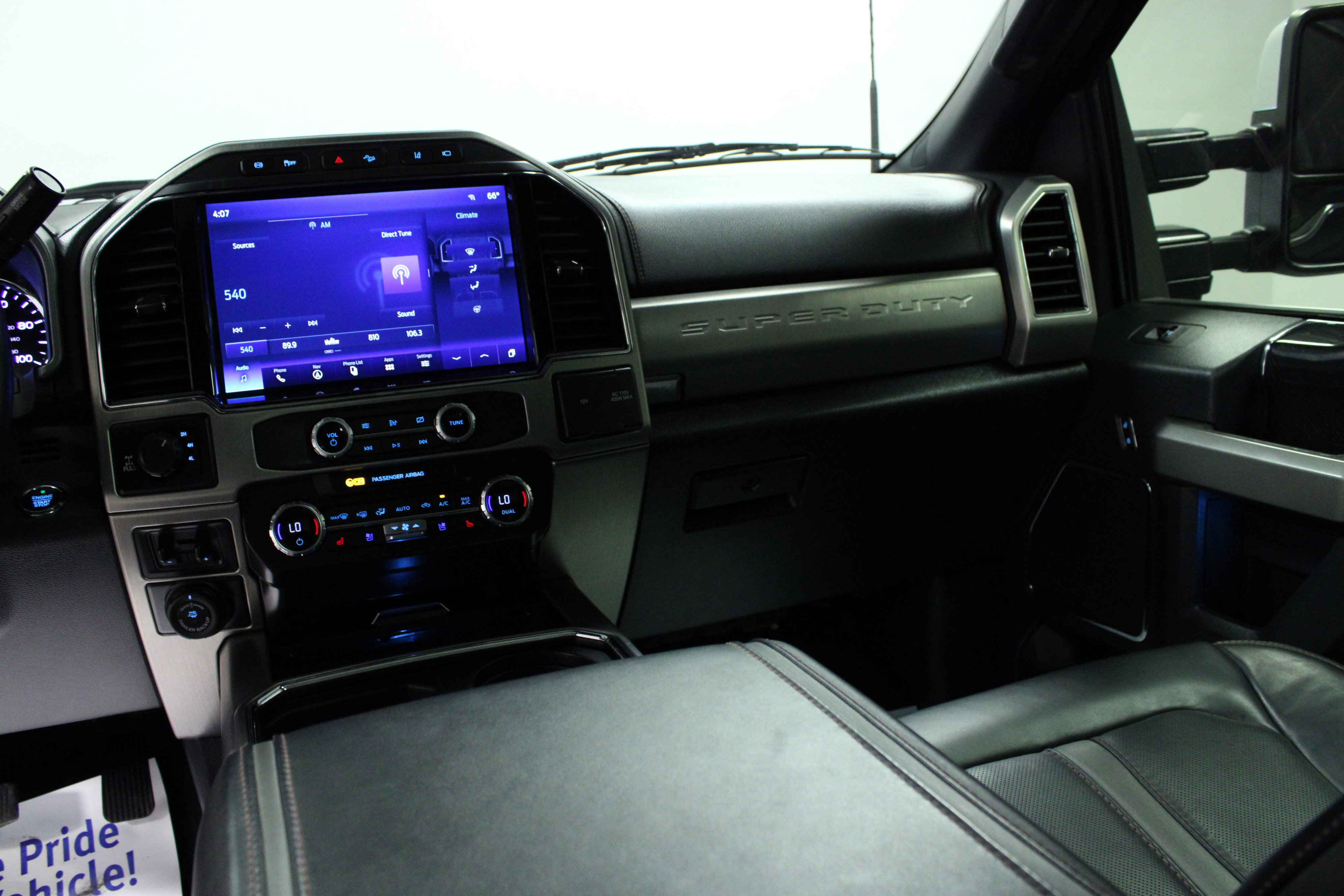 Used 2022 Ford F350 Platinum image 19