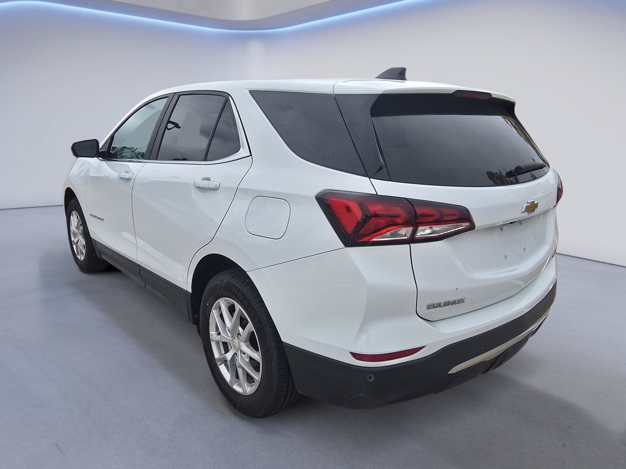 Used 2024 Chevrolet Equinox LT AWD/4WD image 3