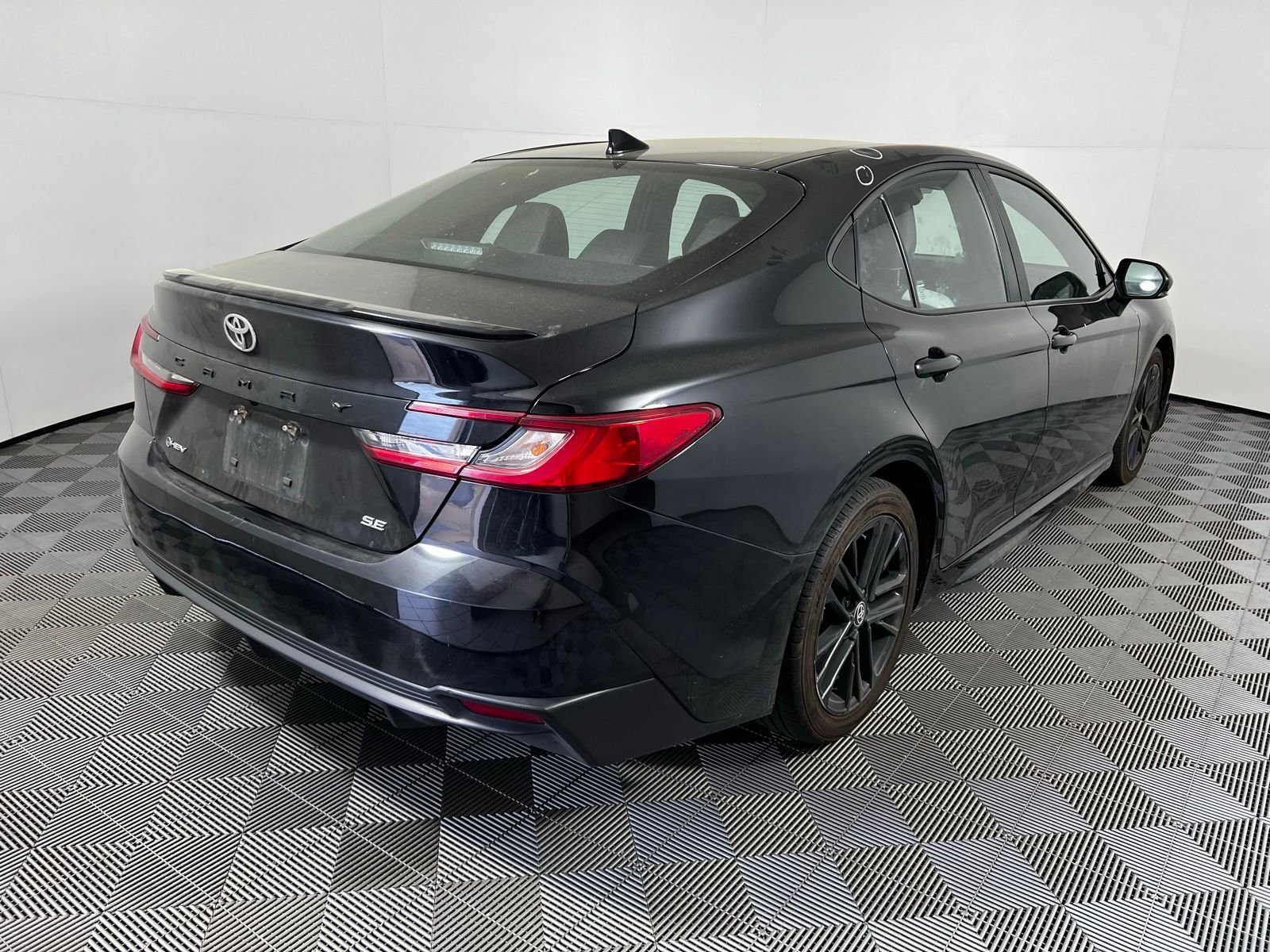 Certified 2025 Toyota Camry LE image 5