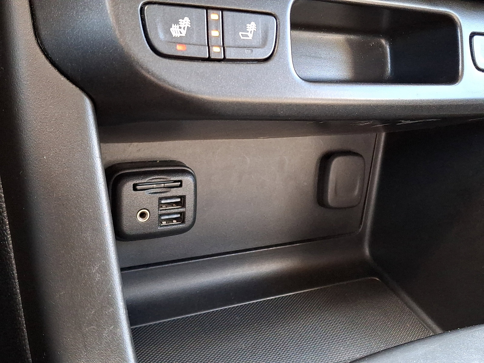 Used 2022 GMC Canyon AT4 w/ Driver Alert Package image 24