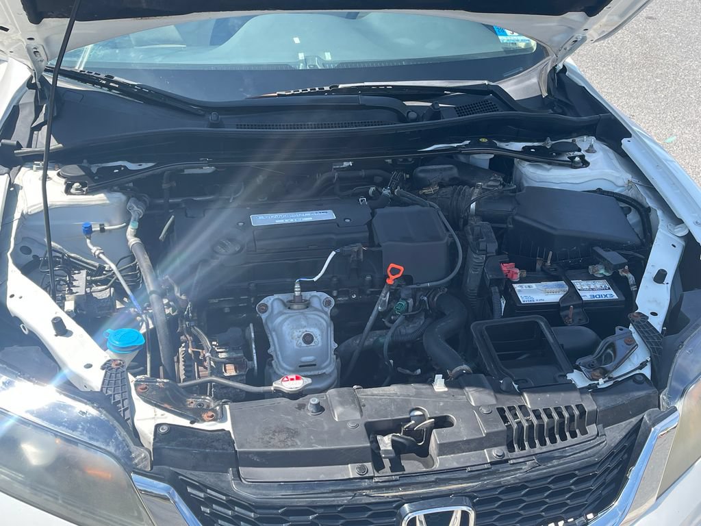 Used 2015 Honda Accord EX-L image 10