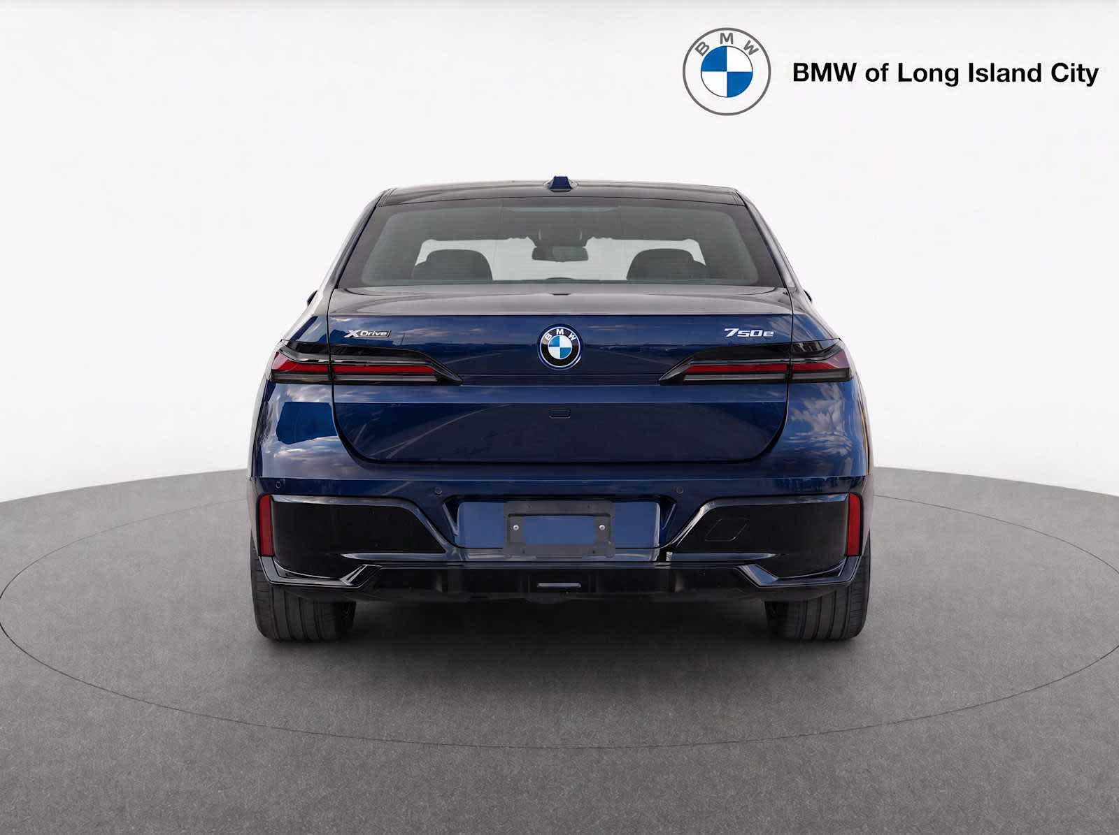 New 2026 BMW 750e xDrive AWD/4WD image 6