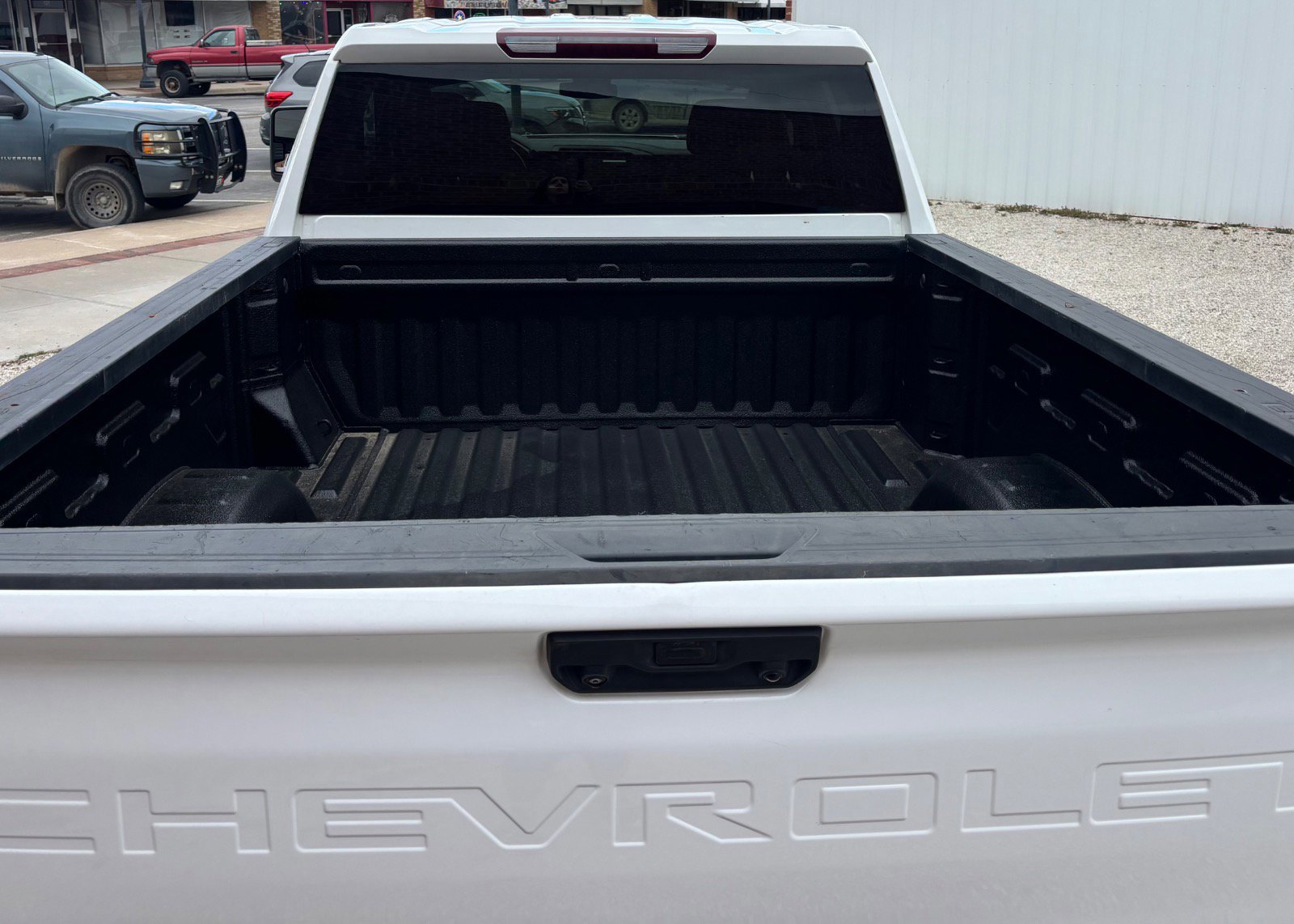 Used 2024 Chevrolet Silverado 2500 LT w/ Z71 Off-Road Package image 8