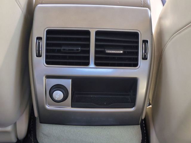 Used 2013 Jaguar XF 3.0 image 24