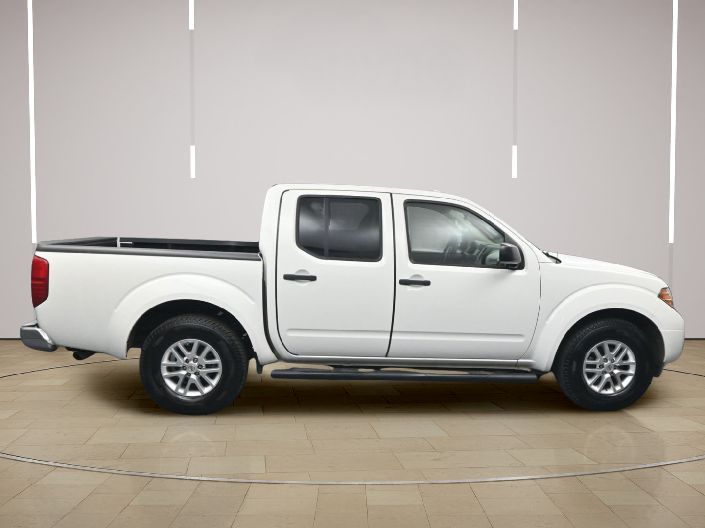 Used 2014 Nissan Frontier SV RWD image 8