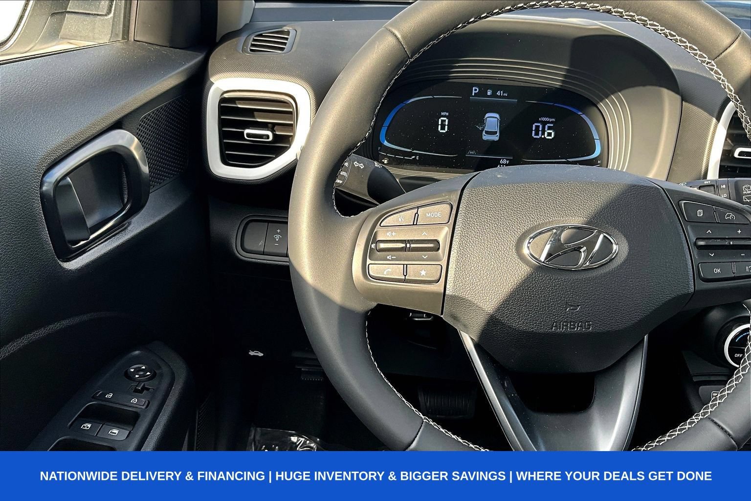 Used 2026 Hyundai Venue SEL FWD image 15