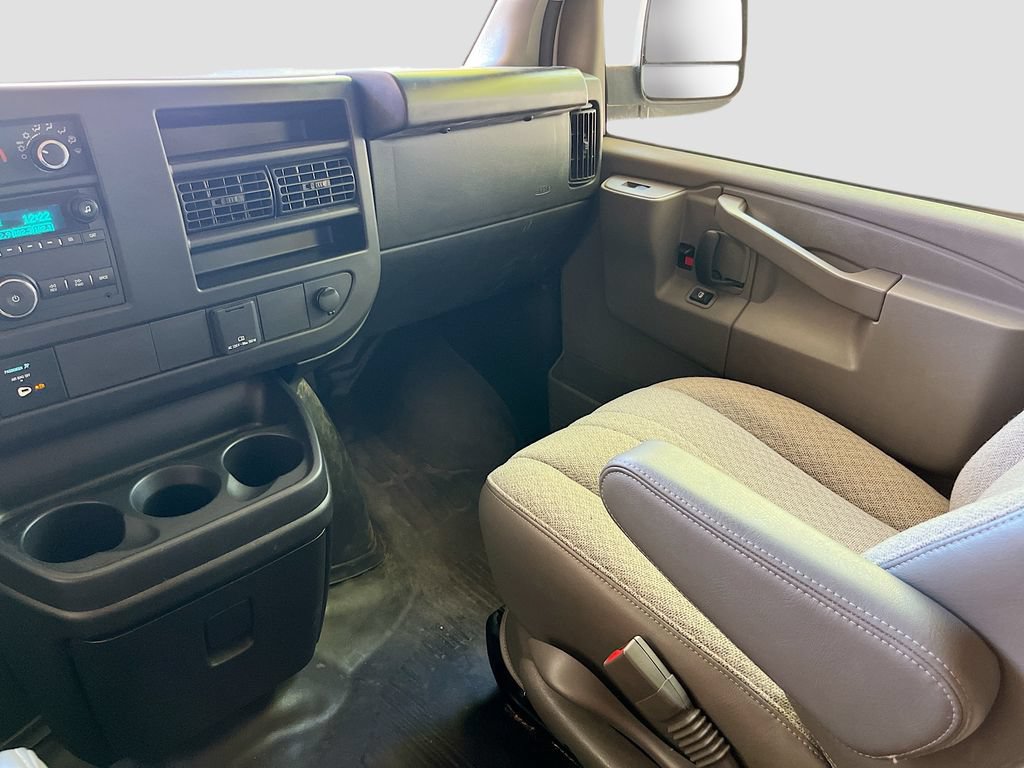 Used 2022 Chevrolet Express 2500 LS w/ Driver Convenience Package RWD image 20