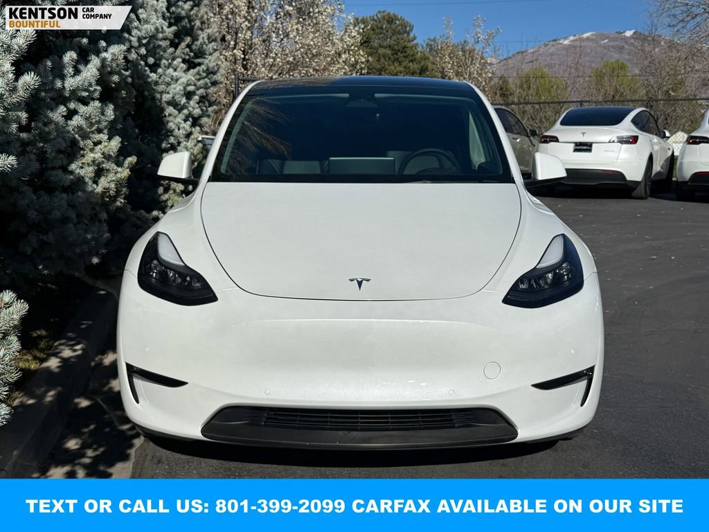 Used 2022 Tesla Model Y Long Range image 2