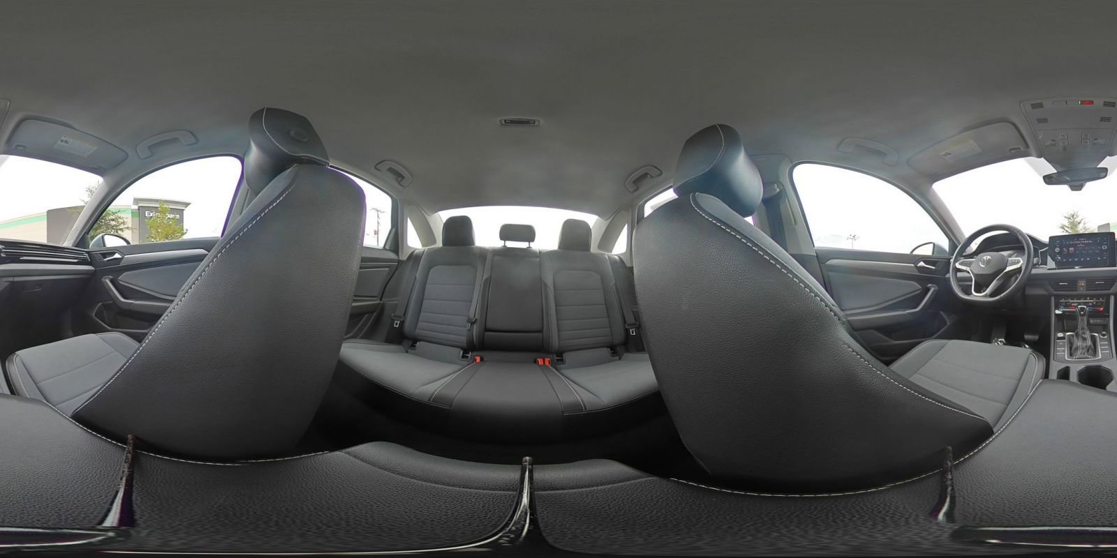 Used 2025 Volkswagen Jetta SE image 41