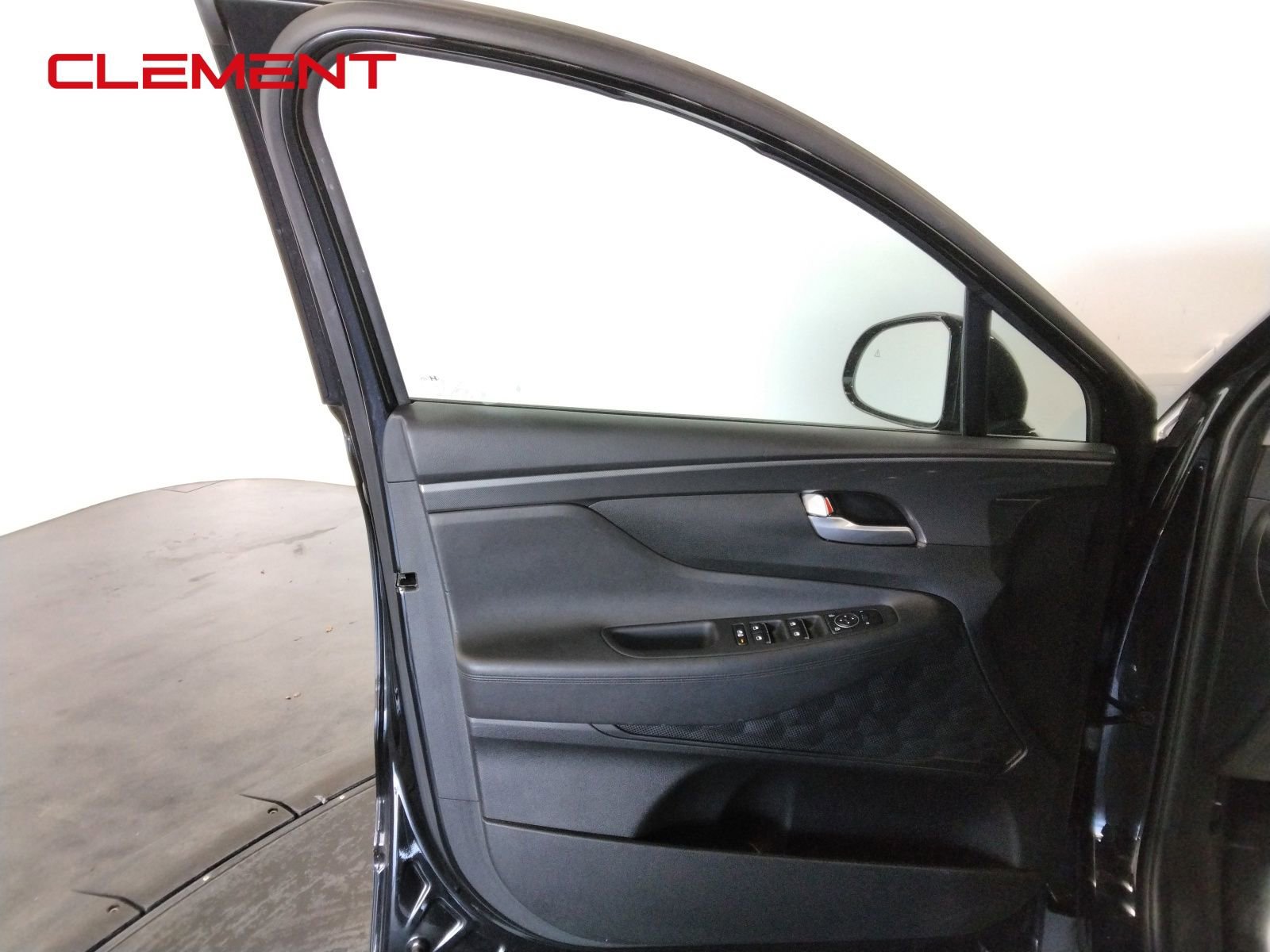 Used 2023 Hyundai Santa Fe SEL image 26