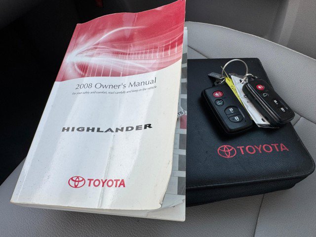 Used 2008 Toyota Highlander Limited image 18