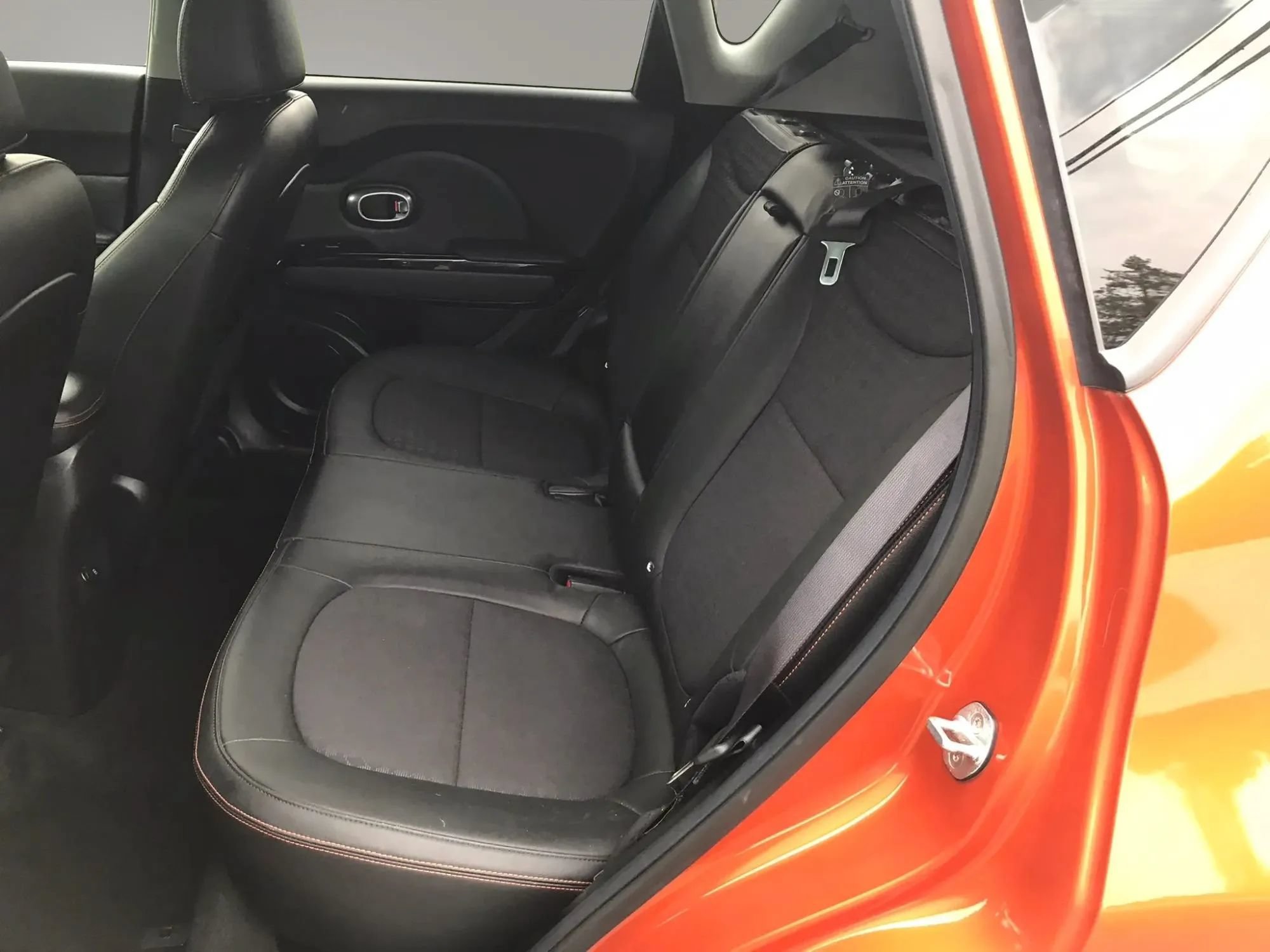 Used 2018 Kia Soul ! w/ Tech Package FWD image 35