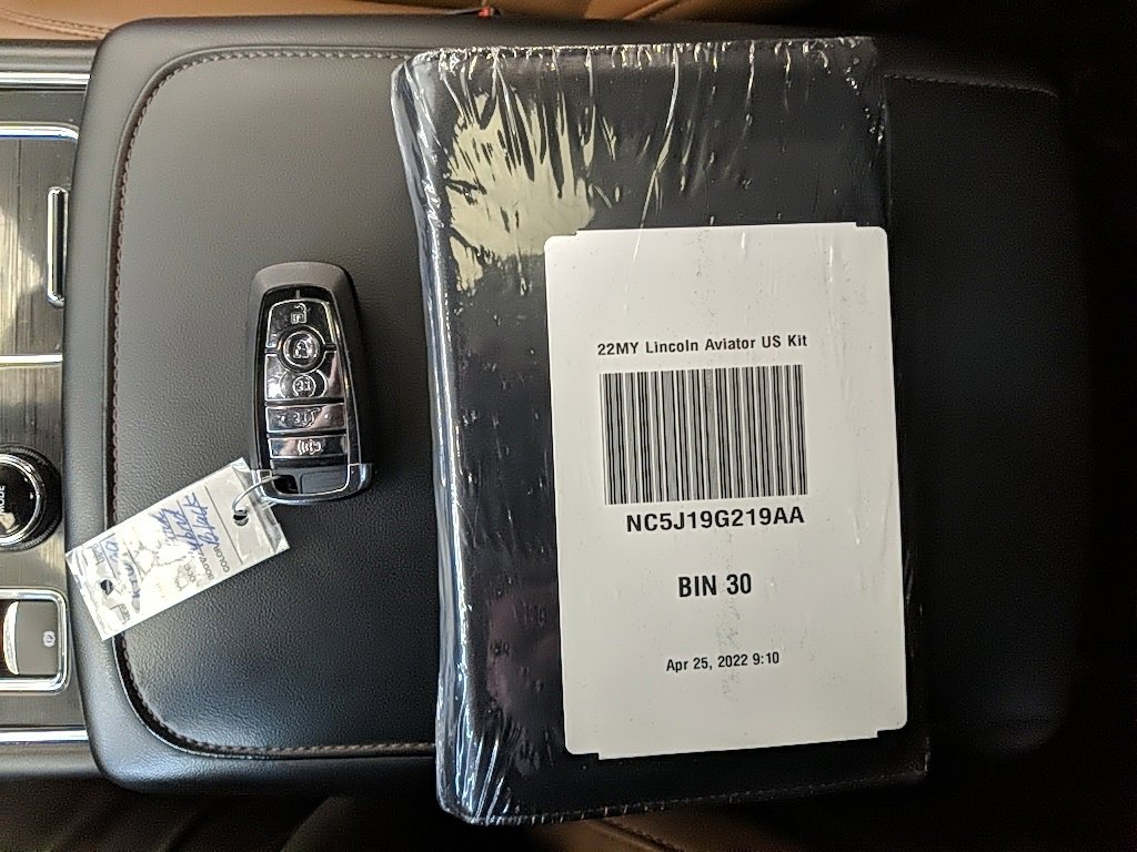 Used 2022 Lincoln Aviator Grand Touring image 28