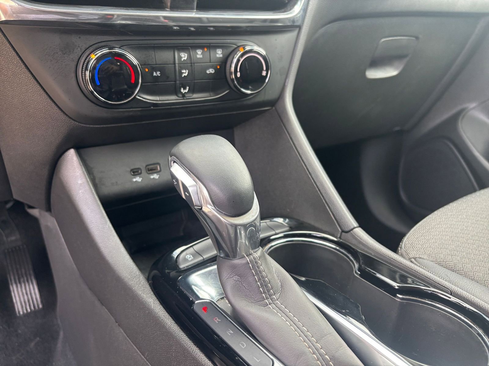Used 2025 Buick Encore GX Preferred FWD image 40