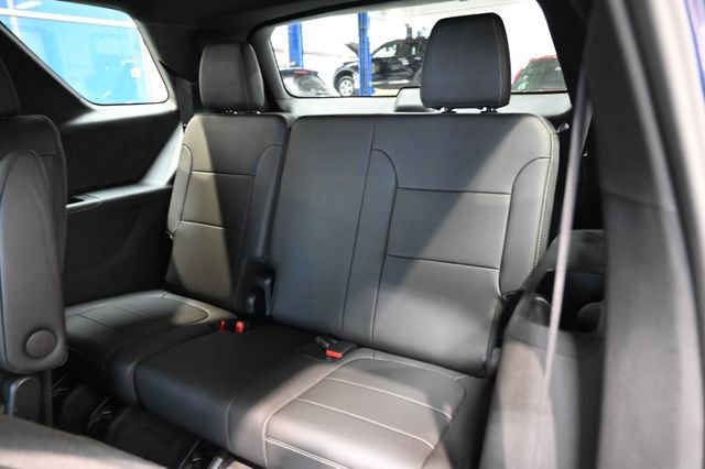 Used 2023 Chevrolet Traverse LT w/ LT Premium Package image 14