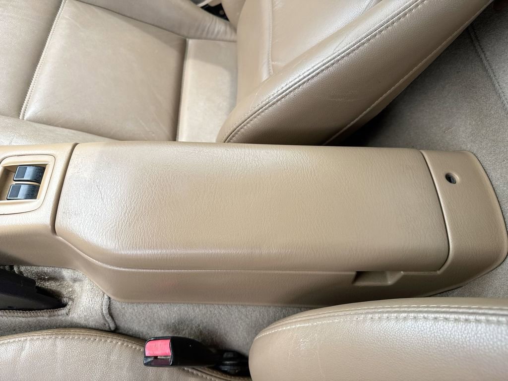 Used 1999 MAZDA MX-5 Miata image 24