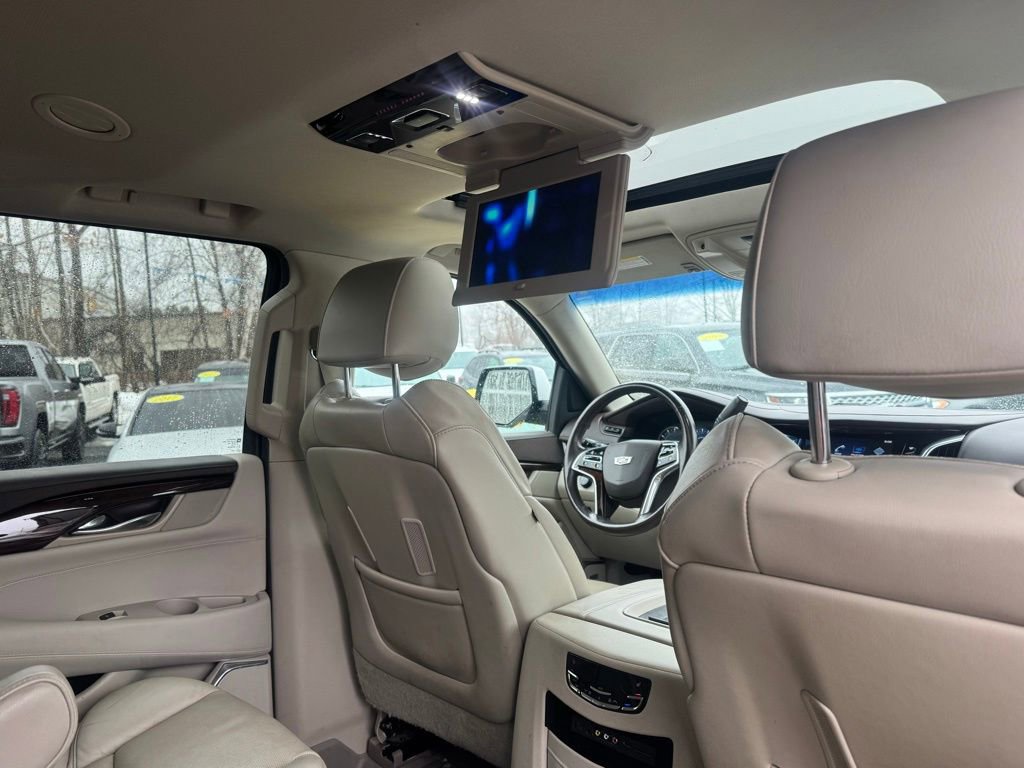 Used 2016 Cadillac Escalade Premium image 46