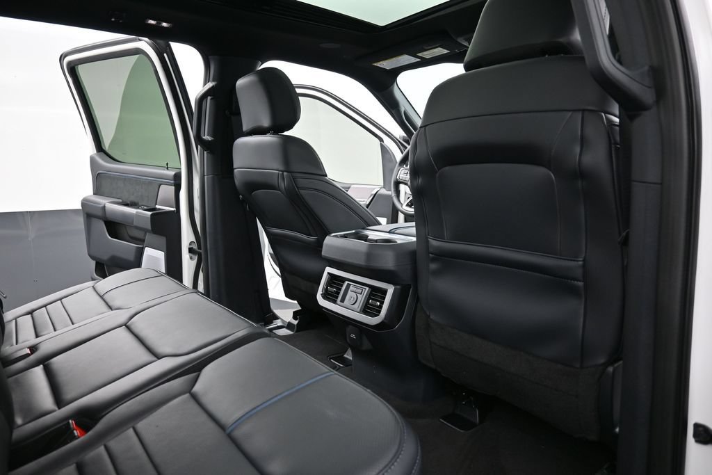 Used 2026 Ford F250 Platinum AWD/4WD image 12