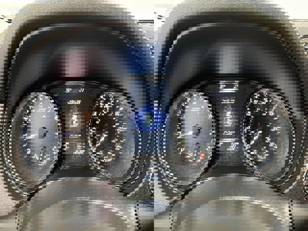 Used 2017 Nissan Rogue SL w/ SL Premium Package image 29