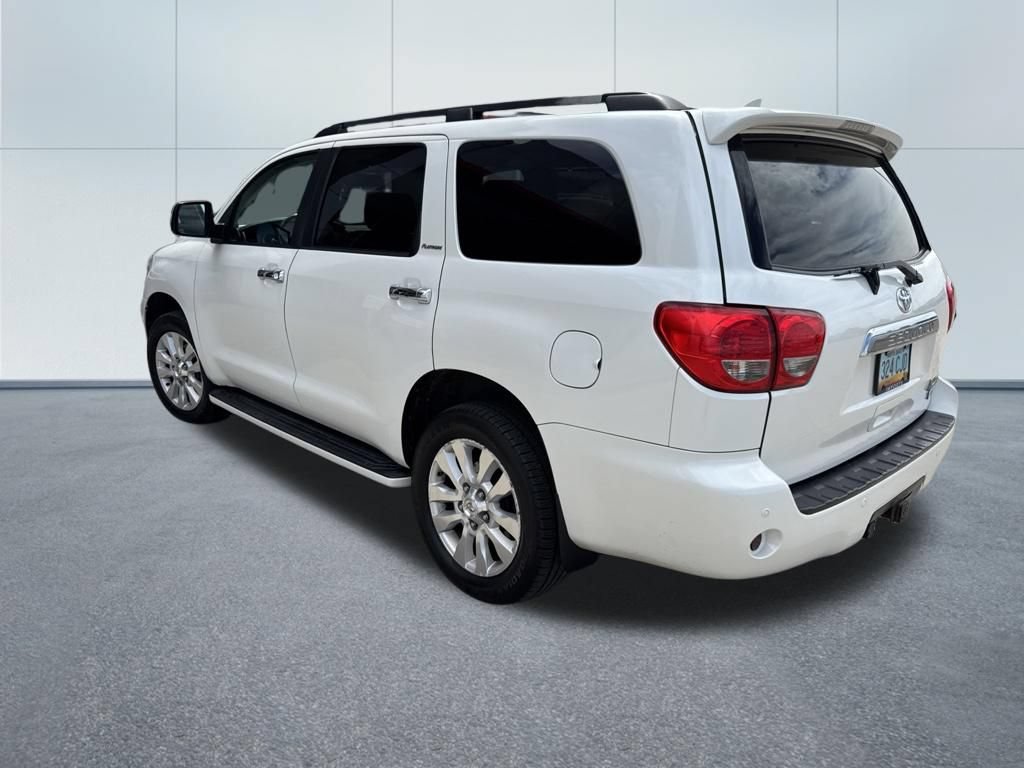 Used 2013 Toyota Sequoia Platinum AWD/4WD image 3