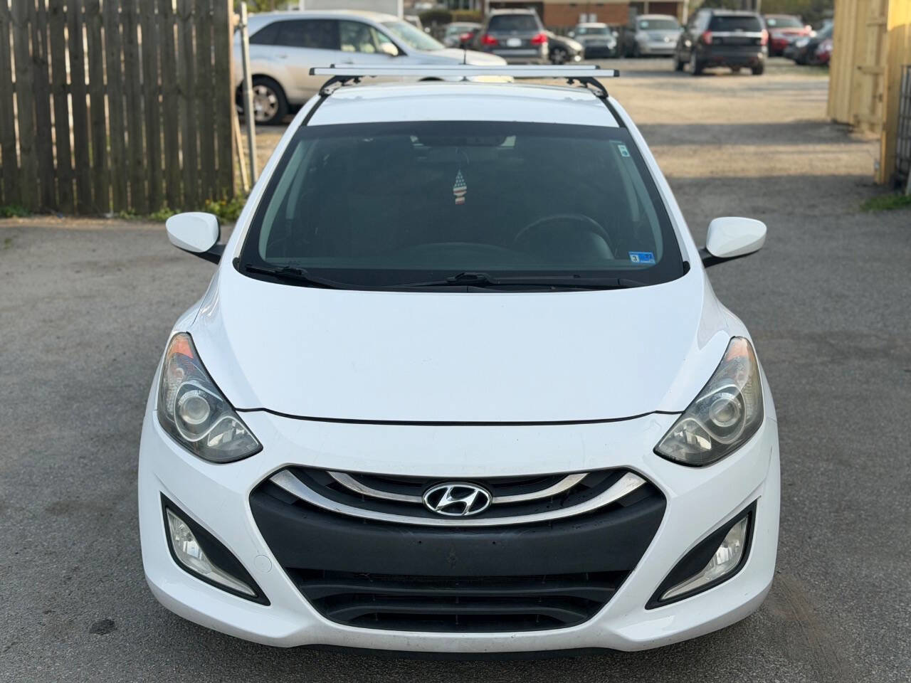 Used 2014 Hyundai Elantra GT FWD image 2