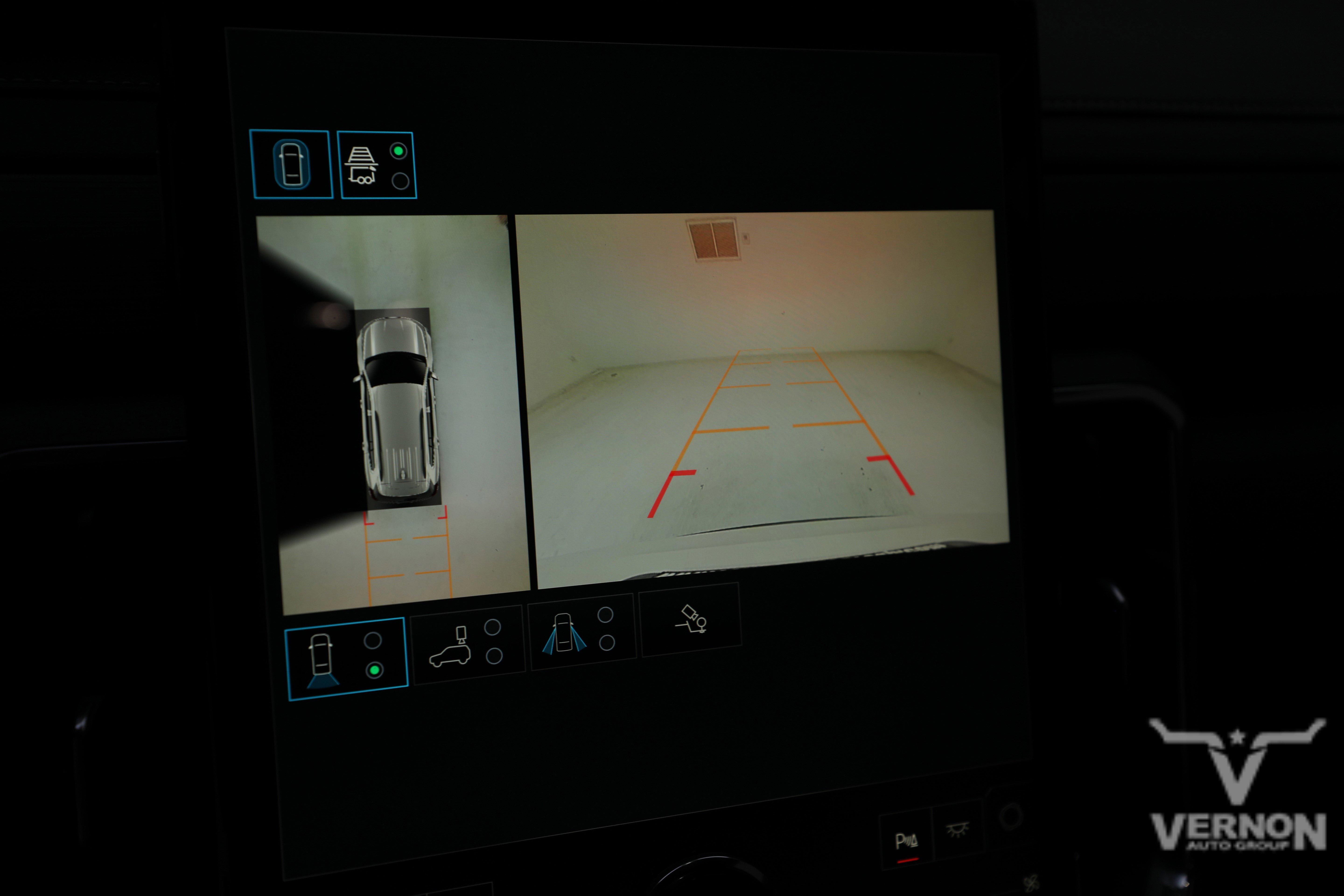 New 2025 GMC Acadia Elevation image 29