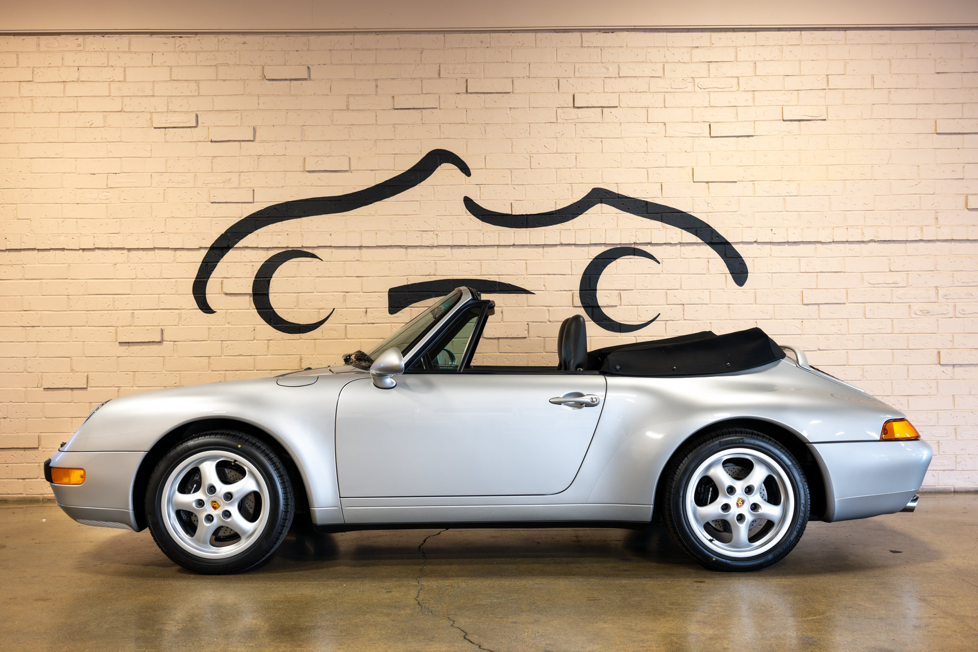 Used 1998 Porsche 911 Carrera RWD image 10