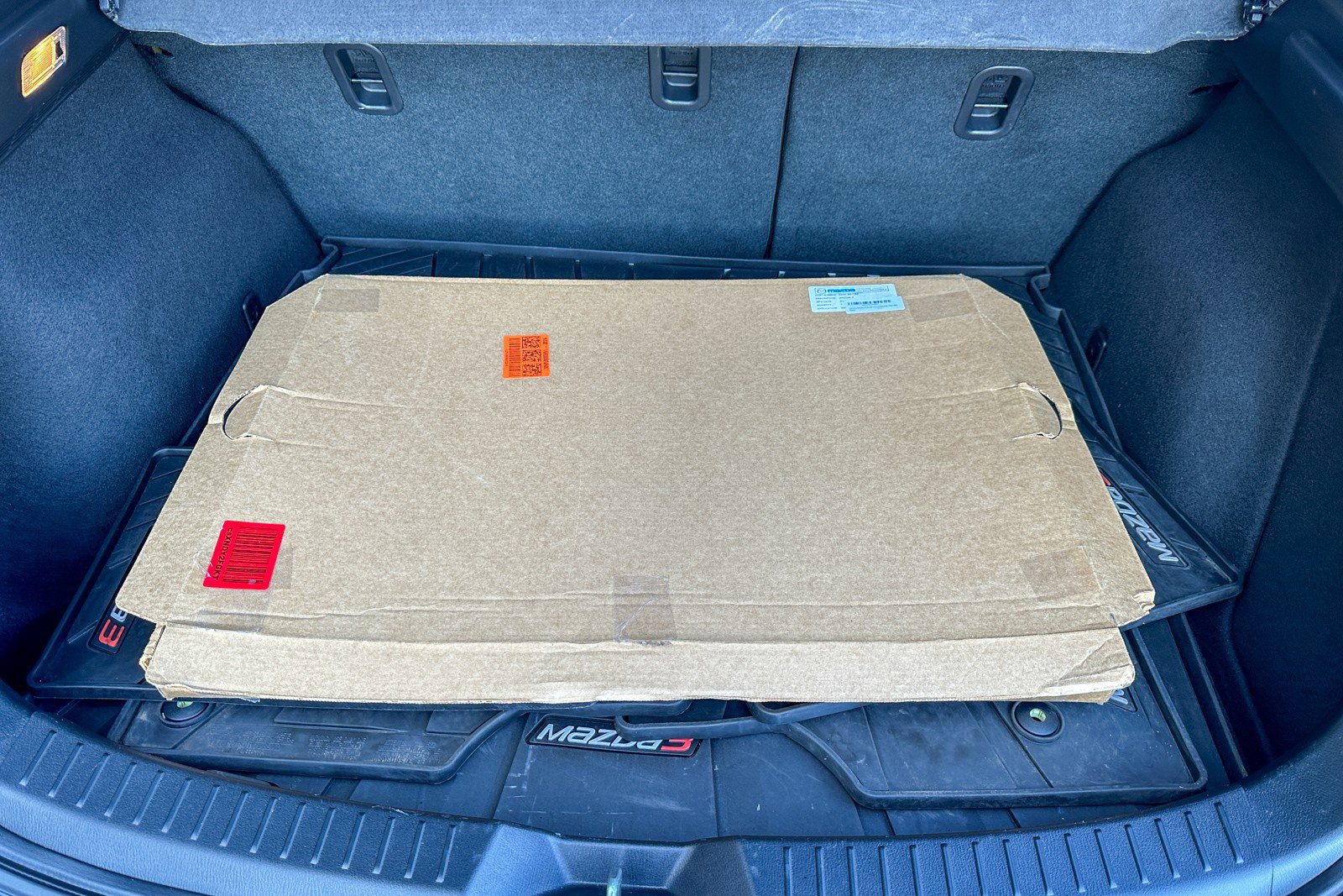 Used 2018 MAZDA MAZDA3 Grand Touring w/ Premium Equipment Package image 26