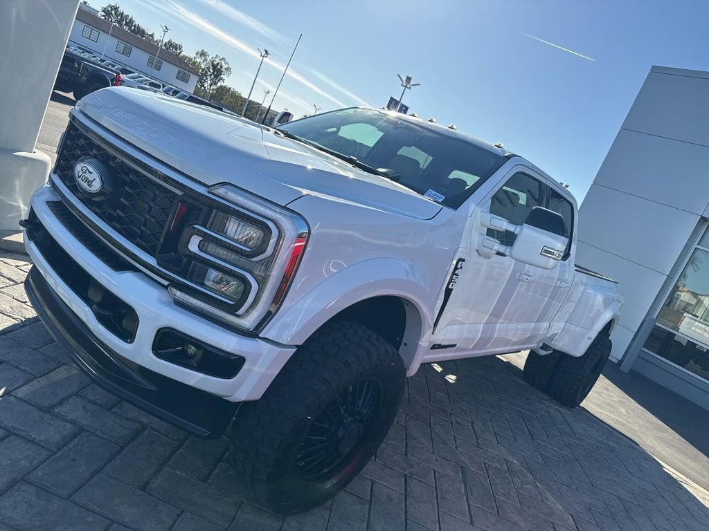 Used 2026 Ford F450 Lariat w/ FX4 Off-Road Package AWD/4WD image 33