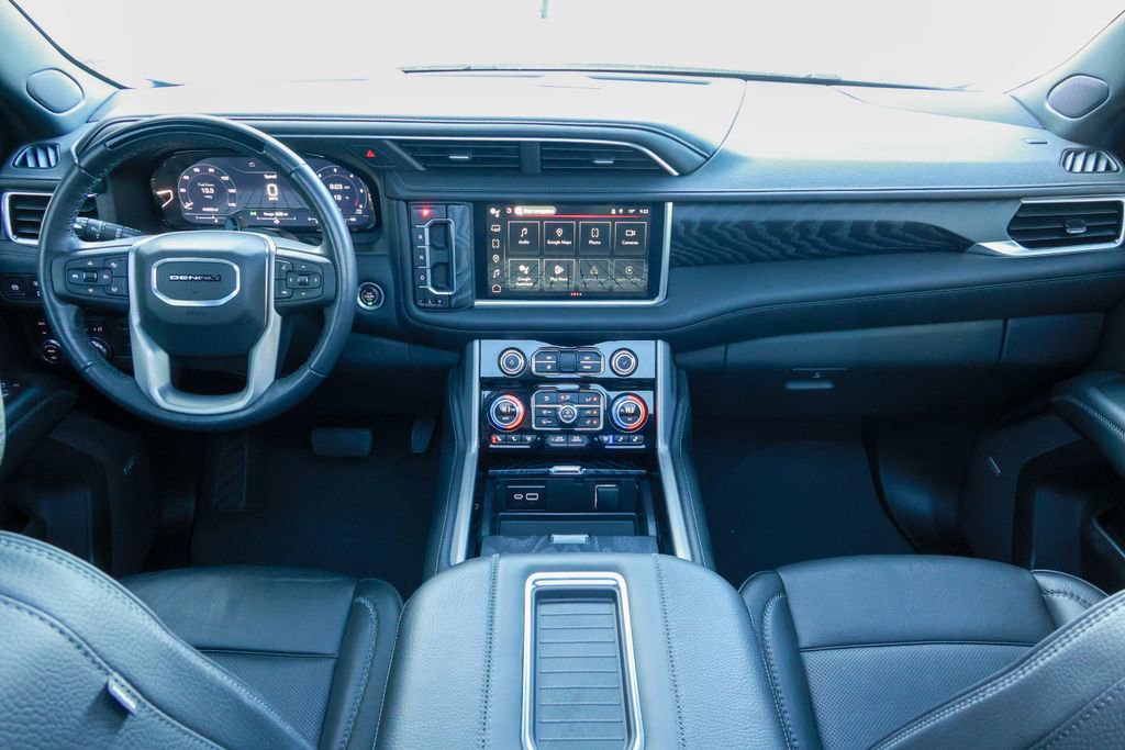 Used 2024 GMC Yukon XL Denali w/ Advanced Technology Package image 36