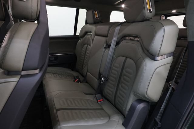 Used 2023 Rivian R1S Adventure AWD/4WD image 68