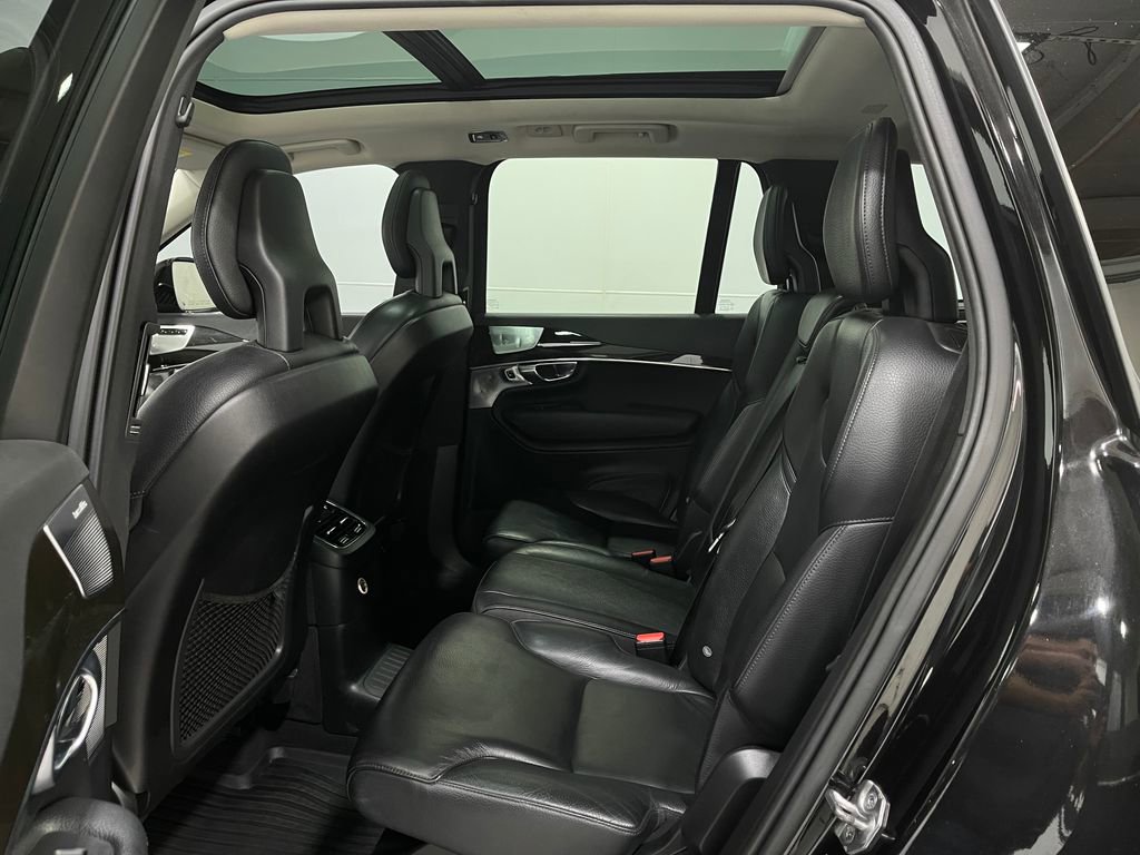 Used 2018 Volvo XC90 T8 Momentum w/ Convenience Package image 31
